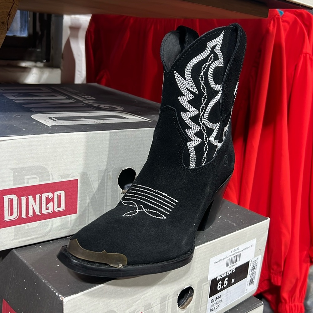 Black dingo joyride booties